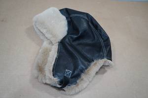 lot 113 image: Adult Trapper Hat