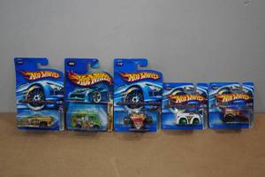 lot 121 image: 5 Hot Wheels - Crazed Clowns