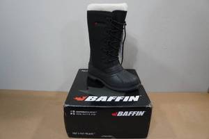 lot 157 image: Baffin Ottawa Womens Winter Boots -Size 9