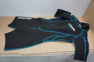 lot 168 image: Cressi Tortuga 2.5mm Wetsuit -Ladies XL5
