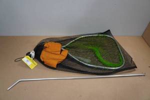 lot 178 image: Deluxe Lobster Catch Kit