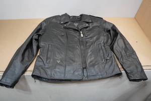 lot 238 image: Harley Davidson Womens Leather Jacket -Medium