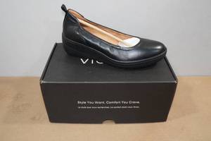 lot 248 image: Vionic Jacey Wedge Shoes -Size 7.5