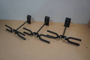 lot 254 image: Hold-Up Dual Bow Slatwall Hangers