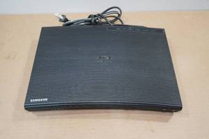 lot 261 image: Samsung Blu-Ray Player