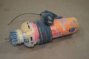 lot 265 image: DeWalt DW66 Corded Drywall Cutout Tool