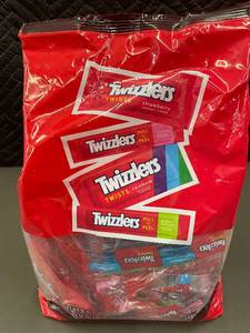 CA 3 - Twizzlers Strawberry and Rainbow Pull n Peel Candy - 36.55 oz Package