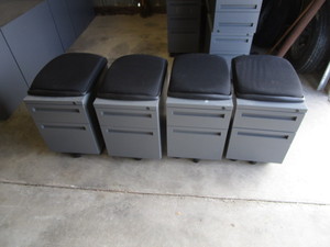 lot 16 image: (4) Under Desk File Cabinets wRemovable Seat Cushions 15x22x22
