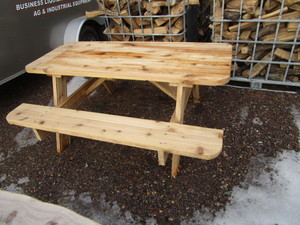 lot 34 image: Picnic Table