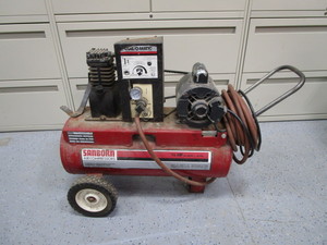 lot 63 image: Air Compressor