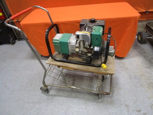 lot 68 image: Coleman Powermate 4,000w Generator