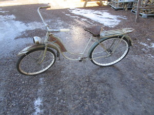 lot 73 image: Vintage Hawthorne Bike