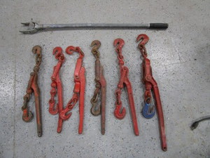 lot 113 image: (6) Chain Binders & Binder Bar