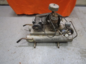 lot 154 image: Air Compressor