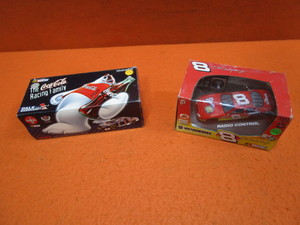 lot 180 image: Dale Earnhardt Jr Collectibles