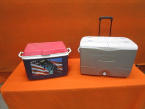 lot 211 image: Coolers