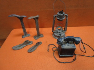 lot 217 image: Vintage Cobbler Stands & Forms, Crank Phone, Lantern