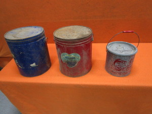 lot 232 image: Vintage 5gal Lard Cans & Vintage Bait Bucket