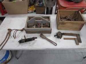 lot 252 image: Misc. Vintage Tools