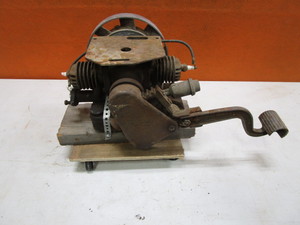 lot 273 image: Vintage Maytag Washing Machine Motor