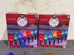lot 99 image: LOT OF 2 Members Mark Jumbo Pathway LED Lights, 16.5 Lighted Length