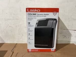 lot 251 image: Lasko 1500W Cyclonic Ceramic Console Electric Space Heater with Timer