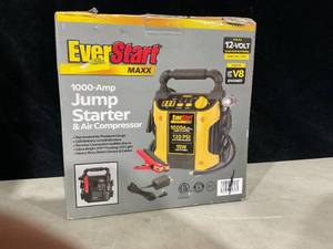 lot 358 image: EverStart Maxx 1000 Amp Air Compressor and Jump Starter