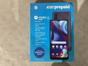 lot 371 image: AT&T Motorola, Moto G Pure, 32GB