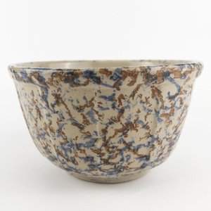 lot 46 image: REDWING Spongeware Crock