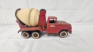 Metal Tonka Cement Truck