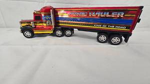 Sonic Hauler TractorTrailer Model