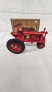 Farmall F20 Replica