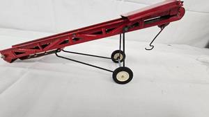 Ertl Hay Conveyer