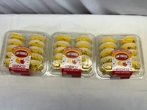 BB. 3x 13.5oz Harvest Frosted Sugar Cookies