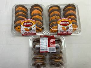 DD. 3x Frozen Harvest Frosted Chocolate Cookies