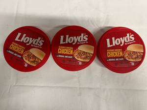 EE. 3x 16oz Lloyds Seasoned Shredded Chicken in BBQ Sauce