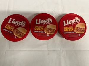 EE. 3x 16oz Lloyds Seasoned Shredded Chicken in BBQ Sauce