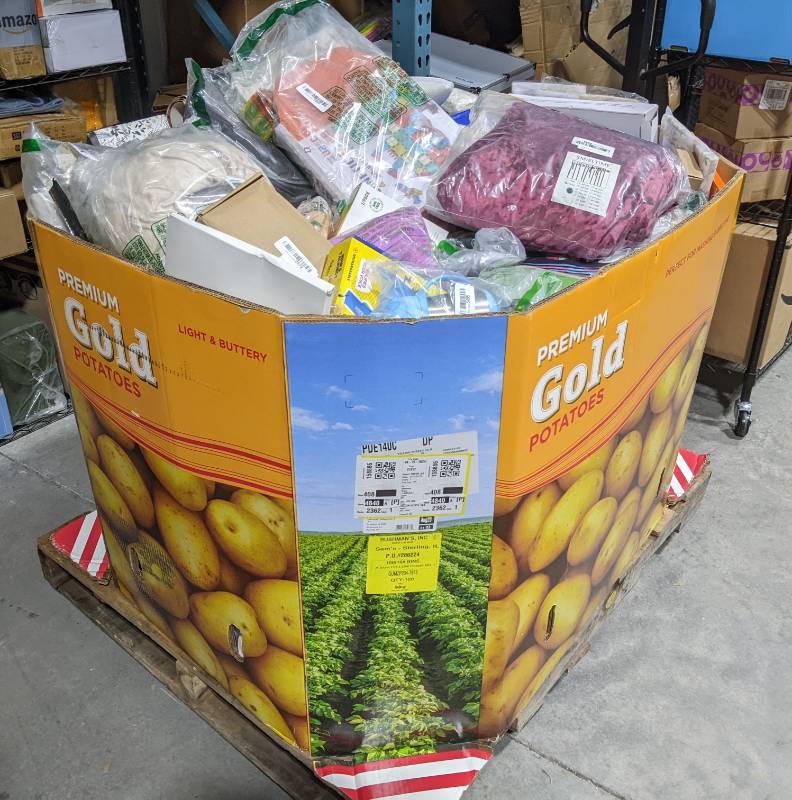 lot 1 image: Amazing Amazon Smalls Pallet - Tons of GREAT Items Bursting at the Seam N