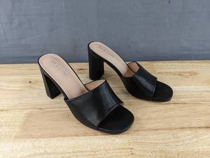 lot 181 image: Brand New Illude Demi Womens Size 7 Block Heel Slip On Mules Black L