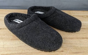 lot 171M image: Minnetonka Corbin Slipper Shoes Mens Size 11 Charcoal N