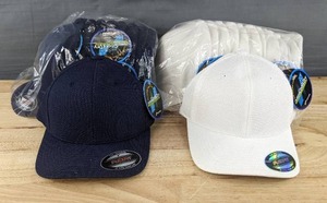 lot 222 image: 24 Brand New Yupoong Flexfit Navy and White Hats Small A