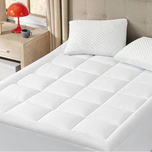 lot 88 image: Brand New Bedsure Queen Mattress Pad - Quilted Fitted Mattress Topper N