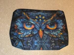 lot 404 image: New Owl Printed Cosmetic Zipper Closure Bag Blue Yellow Orange P