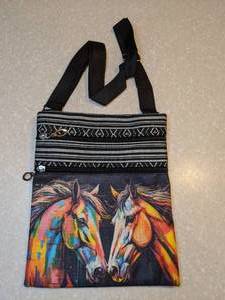 lot 409 image: New Horse Print Oil Painting Look Shoulder Bag Beautiful Colors P