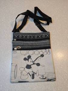 lot 414 image: New Cartoon Mouse Print Multi Functional Crossbody Bag Black White P