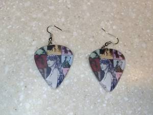lot 430 image: New Taylor Swift Drop And Dangle Earrings P