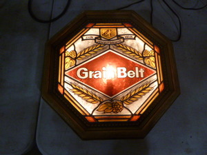 lot 12 image: Grain Belt Lighted Sign