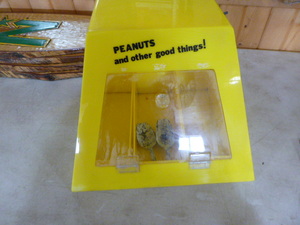 lot 56 image: Vintage Peanut Warmer Cabinet