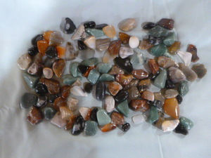 lot 60 image: Bag of Polished Rocks