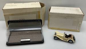lot 6 image: Franklin Mint (Jaguar SS-100) Miniature Die Cast In Original Box & Display Case In Original Box